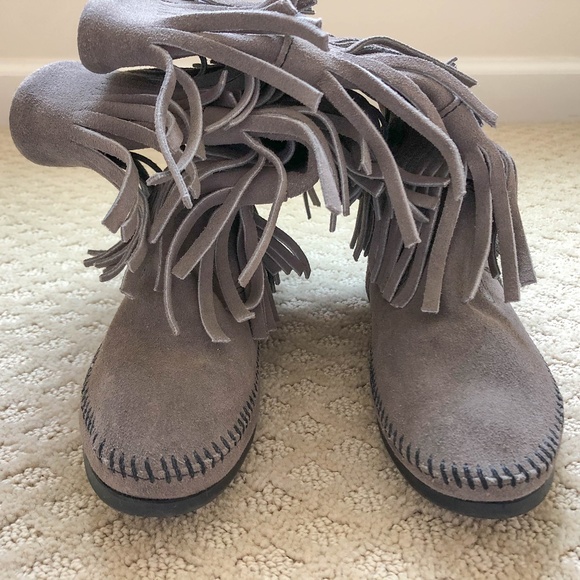 Minnetonka 3 Layer Fringe Boot - Suede Leather, Side Zipper, Cushioned Footbed